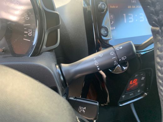 Peugeot 108 1.0 e-VTi Allure Airco | AppleCarplay | Android Auto | Camera | Chroom | DAB | LMV 15" | ActivLease financial lease