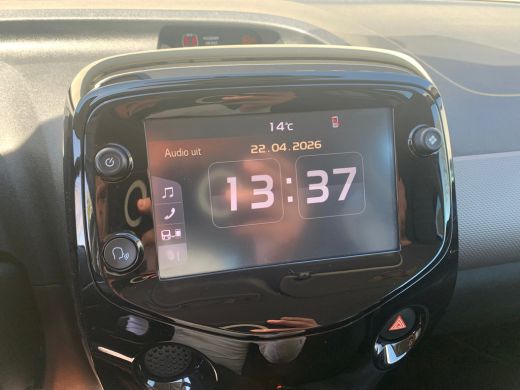 Peugeot 108 1.0 e-VTi Allure Airco | AppleCarplay | Android Auto | Camera | Chroom | DAB | LMV 15" | ActivLease financial lease