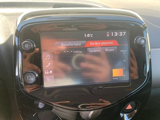 Peugeot 108 1.0 e-VTi Allure Airco | AppleCarplay | Android Auto | Camera | Chroom | DAB | LMV 15" | ActivLease financial lease