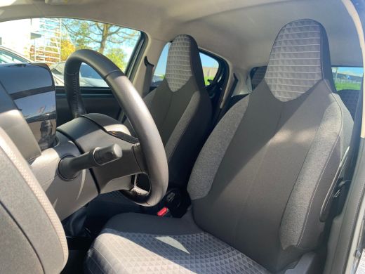 Peugeot 108 1.0 e-VTi Allure Airco | AppleCarplay | Android Auto | Camera | Chroom | DAB | LMV 15" | ActivLease financial lease