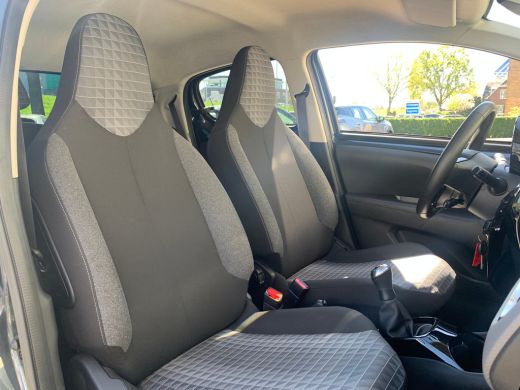 Peugeot 108 1.0 e-VTi Allure Airco | AppleCarplay | Android Auto | Camera | Chroom | DAB | LMV 15" | ActivLease financial lease