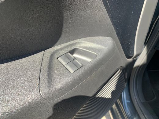 Peugeot 108 1.0 e-VTi Allure Airco | AppleCarplay | Android Auto | Camera | Chroom | DAB | LMV 15" | ActivLease financial lease