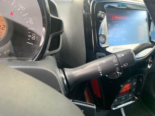 Peugeot 108 1.0 e-VTi Allure Airco | AppleCarplay/ Android Auto | Camera | Chroom | LMV 15" | ActivLease financial lease