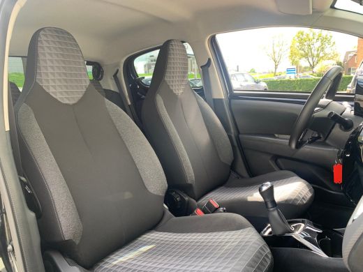 Peugeot 108 1.0 e-VTi Allure Airco | AppleCarplay/ Android Auto | Camera | Chroom | LMV 15" | ActivLease financial lease