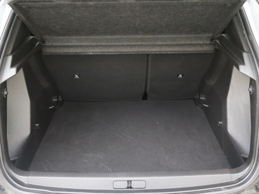 Peugeot 2008 1.2 Hybrid 145 Style Carplay | Parkeersensoren | LED | Cruise Control | Climate Control | DAB | B... ActivLease financial lease