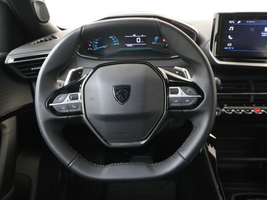 Peugeot 2008 1.2 Hybrid 145 Style Carplay | Parkeersensoren | LED | Cruise Control | Climate Control | DAB | B... ActivLease financial lease