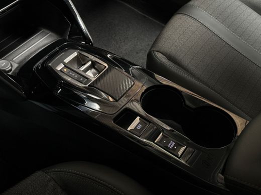 Peugeot 2008 1.2 PureTech Allure Sport 131Pk Automaat (VIRTUAL COCKPIT, APPLE CARPLAY, GROOT NAVI, 360 CAMERA,... ActivLease financial lease