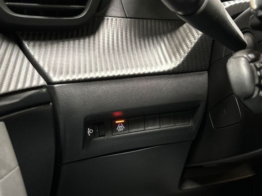 Peugeot 2008 1.2 PureTech Allure Sport 131Pk Automaat (VIRTUAL COCKPIT, APPLE CARPLAY, GROOT NAVI, 360 CAMERA,... ActivLease financial lease