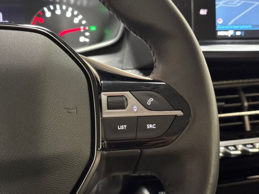 Peugeot 208 1.2 PureTech Sport (APPLE CARPLAY, NAVIGATIE, CRUISE, SPORTSTOELEN, LANE ASSIST, BLUETOOTH, NIEUW... ActivLease financial lease