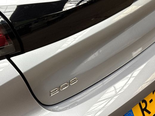 Peugeot 208 1.2 PureTech Sport (APPLE CARPLAY, NAVIGATIE, CRUISE, SPORTSTOELEN, LANE ASSIST, BLUETOOTH, NIEUW... ActivLease financial lease