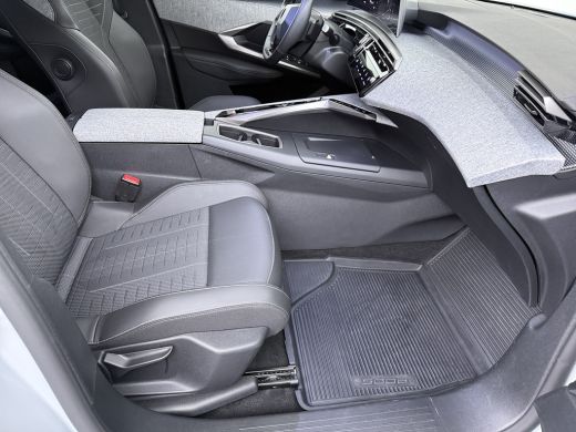 Peugeot 5008 1.2 HYBRID 145PK 7-ZITS GT AUTOMAAT | 2 stoelen op derde rij | Achteruitrijcamera | Afwijkende da... ActivLease financial lease