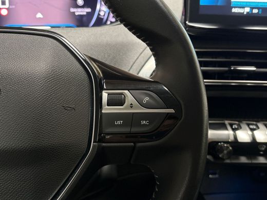 Peugeot 5008 1.2 PureTech Sport 7 Persoons (APPLE CARPLAY, GROOT NAVI, KEYLESS, 360 CAMERA, TREKHAAK, SPORTSTO... ActivLease financial lease