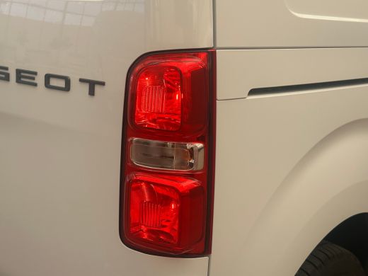 Peugeot Expert 2.0 BlueHDi 180 S&S L2 Camera | Stoelverwarming | Carplay | Ingerichte Laadruimte | Airco | Cruis... ActivLease financial lease