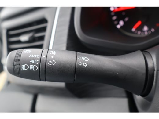 Renault Trafic 2.0 Blue dCi 170pk L2 H1 Automaat Airco Navigatie ActivLease financial lease