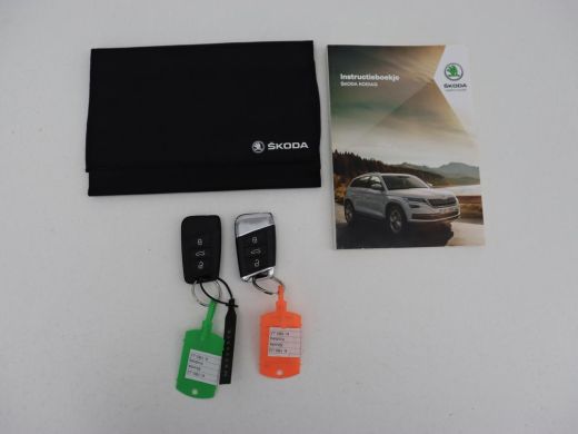 Skoda Kodiaq 1.5 TSI Style | Trekhaak | Stoelverwarming | Carplay | Sfeerverlichting | Memory | Keyless | Full... ActivLease financial lease