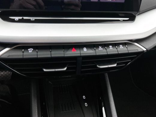 Skoda Octavia Combi 1.5 TSI MHEV Business Edition CAMERA | CARPLAY-NAV | EL-ACHTERKLEP ActivLease financial lease