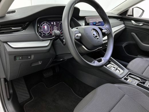 Skoda Octavia Combi 1.5 TSI MHEV Business Edition CAMERA | CARPLAY-NAV | EL-ACHTERKLEP ActivLease financial lease