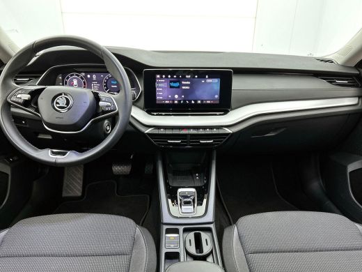 Skoda Octavia Combi 1.5 TSI MHEV Business Edition CAMERA | CARPLAY-NAV | EL-ACHTERKLEP ActivLease financial lease