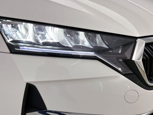 Skoda Octavia Combi 1.5 TSI MHEV Business Edition CAMERA | CARPLAY-NAV | EL-ACHTERKLEP ActivLease financial lease