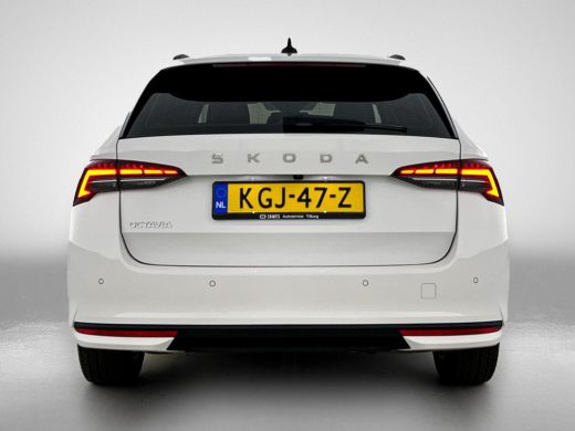 Skoda Octavia Combi 1.5 TSI MHEV Business Edition CAMERA | CARPLAY-NAV | EL-ACHTERKLEP ActivLease financial lease