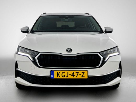 Skoda Octavia Combi 1.5 TSI MHEV Business Edition CAMERA | CARPLAY-NAV | EL-ACHTERKLEP ActivLease financial lease