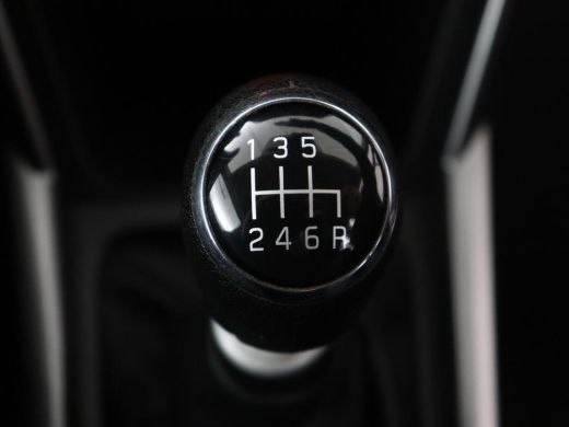 Suzuki S-Cross 1.4 Boosterjet Comfort Smart Hybrid | Trekhaak | Adaptive cruise | Carplay | Camera | Full LED | ... ActivLease financial lease