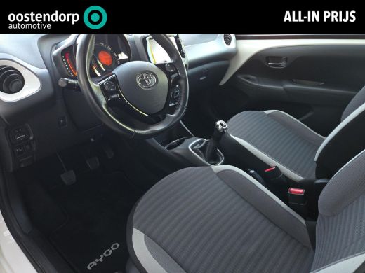 Toyota Aygo 1.0 VVT-i x-play | Binnenkort verwacht |