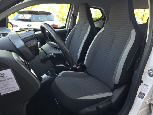 Toyota Aygo 1.0 VVT-i x-play | Binnenkort verwacht | ActivLease financial lease