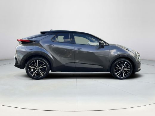 Toyota C-HR 2.0 Plug-in Hybrid 220 Executive | Two -tone lak | Carplay | Sfeerverlichting | 19 inch LM-velgen... ActivLease financial lease