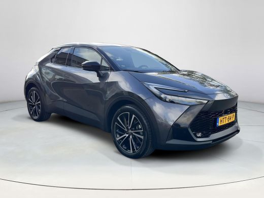 Toyota C-HR 2.0 Plug-in Hybrid 220 Executive | Two -tone lak | Carplay | Sfeerverlichting | 19 inch LM-velgen... ActivLease financial lease