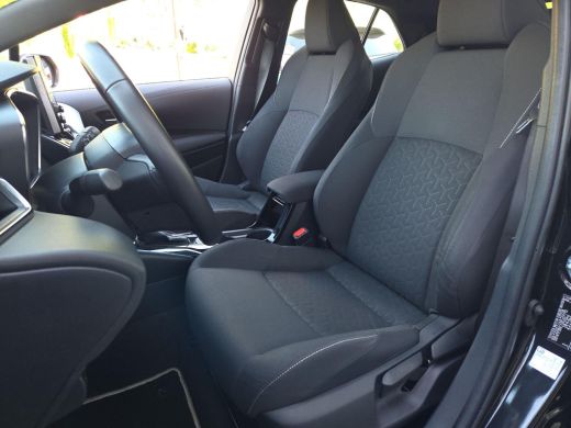 Toyota Corolla 1.8 Hybrid Active | Apple CarPlay | Navigatie | Parkeersensoren | Rijklaar incl. garantie | ActivLease financial lease