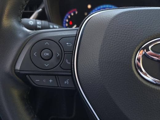 Toyota Corolla 1.8 Hybrid Active | Apple CarPlay | Navigatie | Parkeersensoren | Rijklaar incl. garantie | ActivLease financial lease