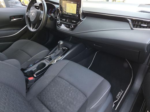Toyota Corolla 1.8 Hybrid Active | Apple CarPlay | Navigatie | Parkeersensoren | Rijklaar incl. garantie | ActivLease financial lease