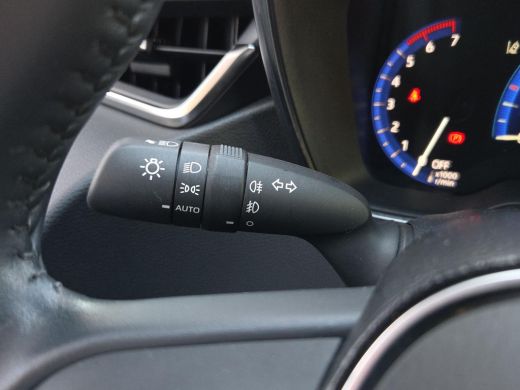 Toyota Corolla 1.8 Hybrid Active | Apple CarPlay | Navigatie | Parkeersensoren | Rijklaar incl. garantie | ActivLease financial lease