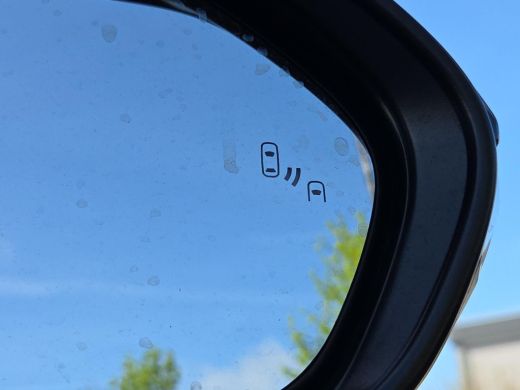 Toyota Yaris 1.5 Hybrid GR Sport | JBL Audio | Navigatie | Blindspot | Stoelverwarming | Rijklaar incl. garant... ActivLease financial lease