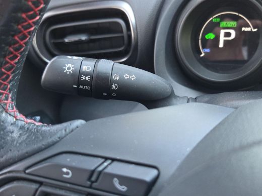 Toyota Yaris 1.5 Hybrid GR Sport | JBL Audio | Navigatie | Blindspot | Stoelverwarming | Rijklaar incl. garant... ActivLease financial lease