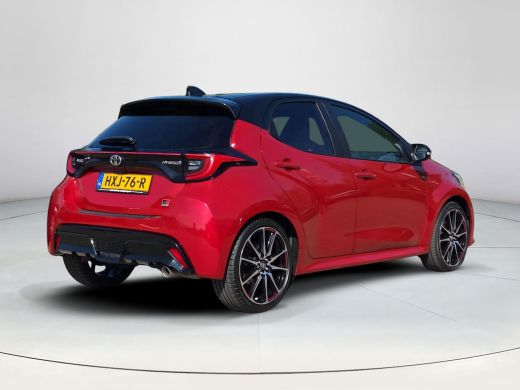 Toyota Yaris 1.5 Hybrid GR Sport | JBL Audio | Navigatie | Blindspot | Stoelverwarming | Rijklaar incl. garant... ActivLease financial lease