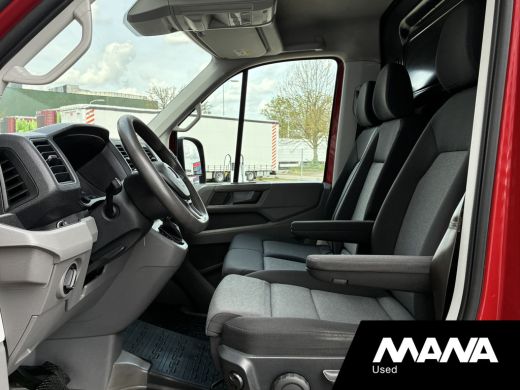 Volkswagen Crafter 50 2.0 TDI L3H2 177pk DL Automaat Trekhaak Camera Cruise Sensoren ActivLease financial lease