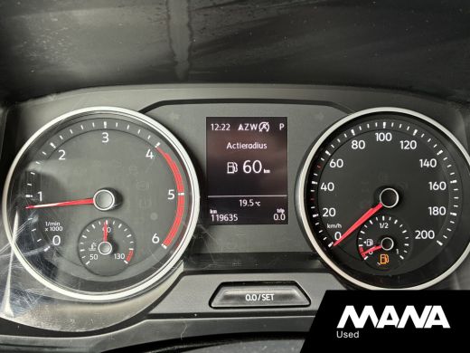 Volkswagen Crafter 50 2.0 TDI L3H2 177pk DL Automaat Trekhaak Camera Cruise Sensoren ActivLease financial lease