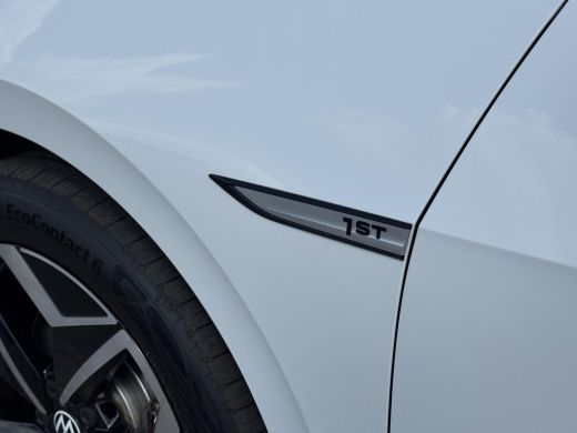 Volkswagen ID.3 First Plus 58 kWh NL-AUTO | LEDER | NAVI | SOH 93% ActivLease financial lease