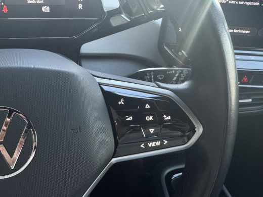 Volkswagen ID.3 First Plus 58 kWh NL-AUTO | LEDER | NAVI | SOH 93% ActivLease financial lease