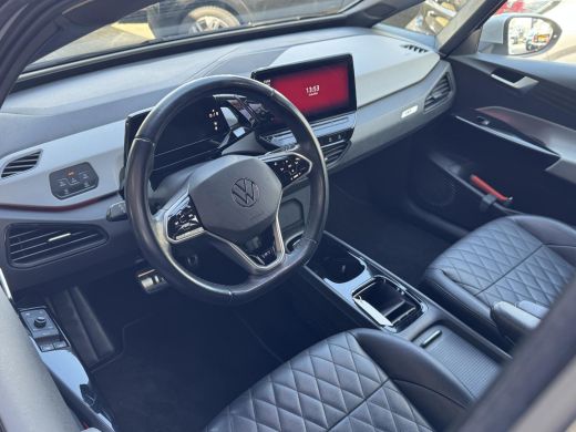 Volkswagen ID.3 First Plus 58 kWh NL-AUTO | LEDER | NAVI | SOH 93% ActivLease financial lease