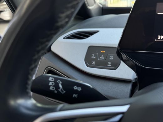Volkswagen ID.3 First Plus 58 kWh NL-AUTO | LEDER | NAVI | SOH 93% ActivLease financial lease