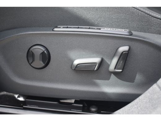 Volkswagen ID.7 Pro Business | 360 CAMERA | IQ.LIGHT | STOEL EN STUUR VERW. | KEYLESS | APP.CONNECT | AIRCO | MEM... ActivLease financial lease