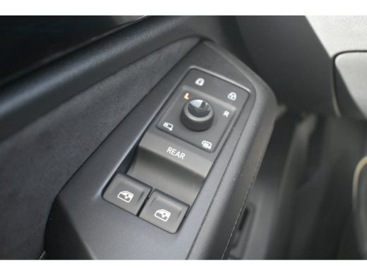 Volkswagen ID.7 Pro Business | 360 CAMERA | IQ.LIGHT | STOEL EN STUUR VERW. | KEYLESS | APP.CONNECT | AIRCO | MEM... ActivLease financial lease