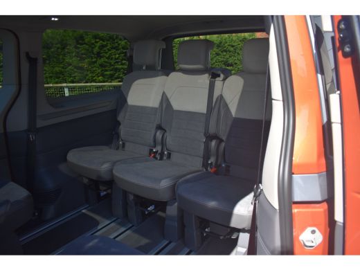 Volkswagen Multivan 1.5 eHybrid 245 PK L2 Bulli Edition 4Motion | PANORAMA DAK | TREKHAAK | CAMERA | STUUR+STOELVERW... ActivLease financial lease