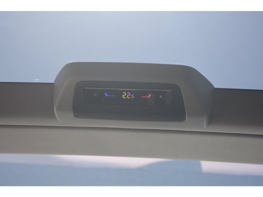 Volkswagen Multivan 1.5 eHybrid 245 PK L2 Bulli Edition 4Motion | PANORAMA DAK | TREKHAAK | CAMERA | STUUR+STOELVERW... ActivLease financial lease