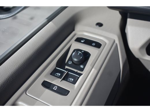 Volkswagen Multivan 1.5 eHybrid 245 PK L2 Bulli Edition 4Motion | PANORAMA DAK | TREKHAAK | CAMERA | STUUR+STOELVERW... ActivLease financial lease