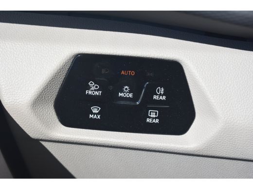 Volkswagen Multivan 1.5 eHybrid 245 PK L2 Bulli Edition 4Motion | PANORAMA DAK | TREKHAAK | CAMERA | STUUR+STOELVERW... ActivLease financial lease