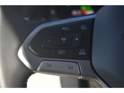 Volkswagen Multivan 1.5 eHybrid 245 PK L2 Bulli Edition 4Motion | PANORAMA DAK | TREKHAAK | CAMERA | STUUR+STOELVERW... ActivLease financial lease